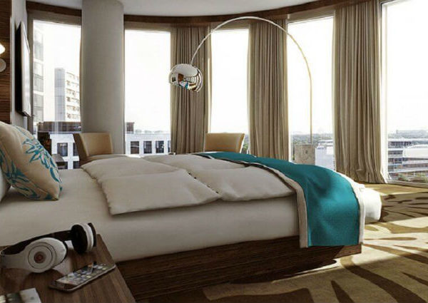 柏林第一汽车旅馆