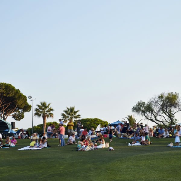 Lago别墅做企业社会责任