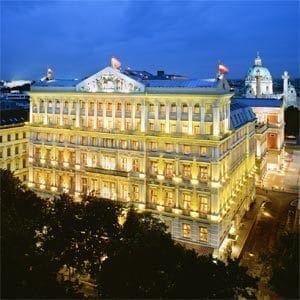 半岛手机端下载帝国酒店