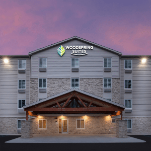 WoodSpring-Suites