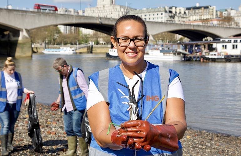 洲际酒店将塑料吸管从全球酒店bd手机版网页有限责任公司半岛手机端下载