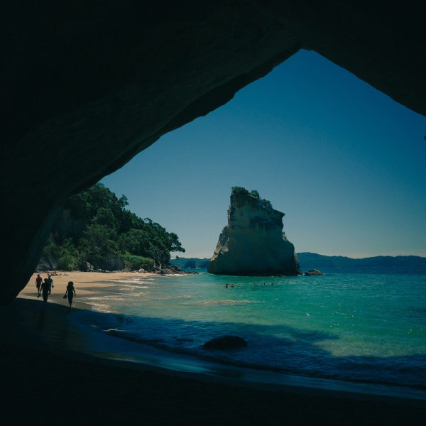 loveholidays与Expedia合作