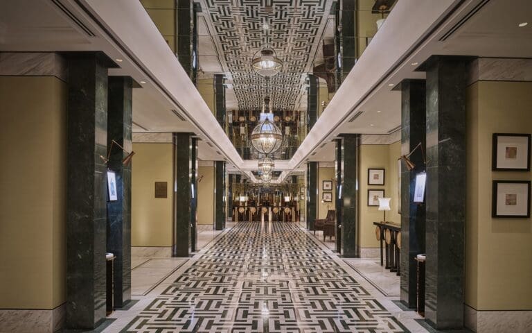 希尔顿首席执行官表示，他们正按计划开设公司历史上最豪华的酒店半岛手机端下载