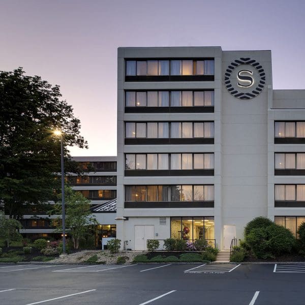 喜来登展示新标志