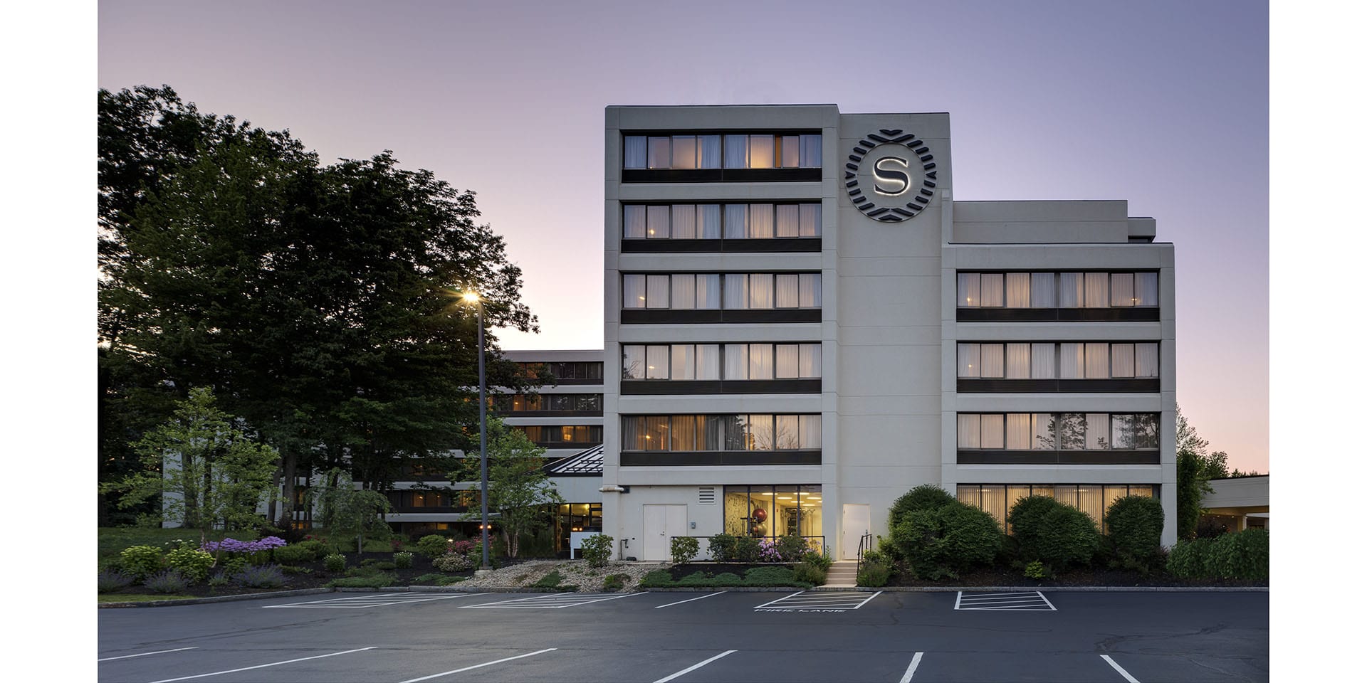 喜来登显示新标识