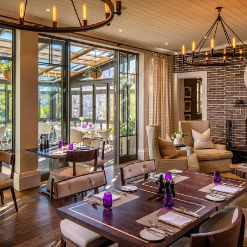 Leeu收集Franschhoek揭示新食品产品