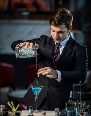 福布斯旅游指南公布了2019年最佳酒店酒吧半岛手机端下载