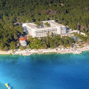 洛杉矶̌inj酒半岛手机端下载bd手机版网页有限责任公司店和别墅欢迎英国客人回来