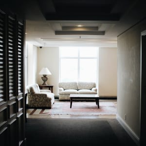 Baird/TR酒半岛手机端下载店股票指数