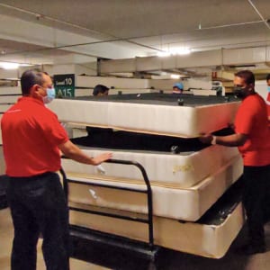 马来西亚遭受严重水患影响