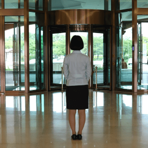 AHLA失业情况分析