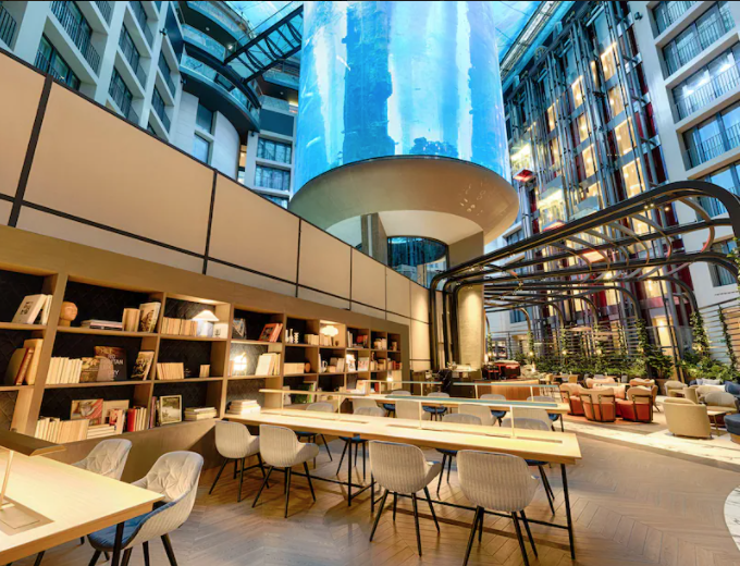 雷迪森酒店集合,柏林半岛手机端下载