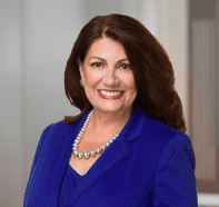 金伯利·贝里(Kimberly Berry)，数字业务发展及旅游展望总监