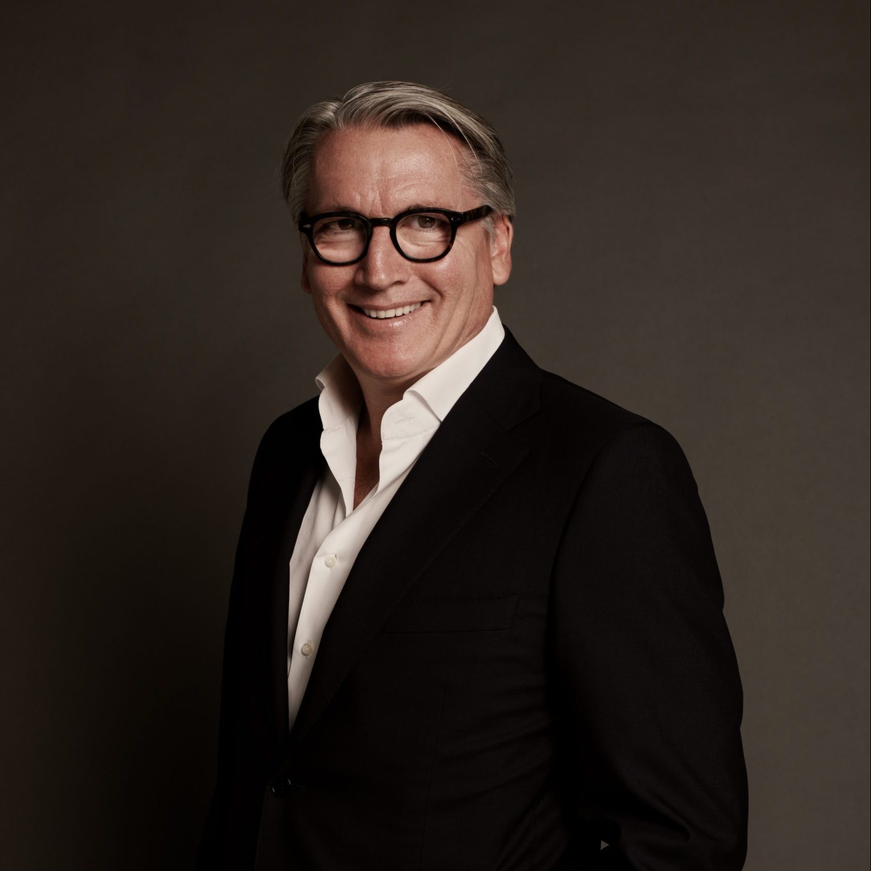 维克多克伦威尔