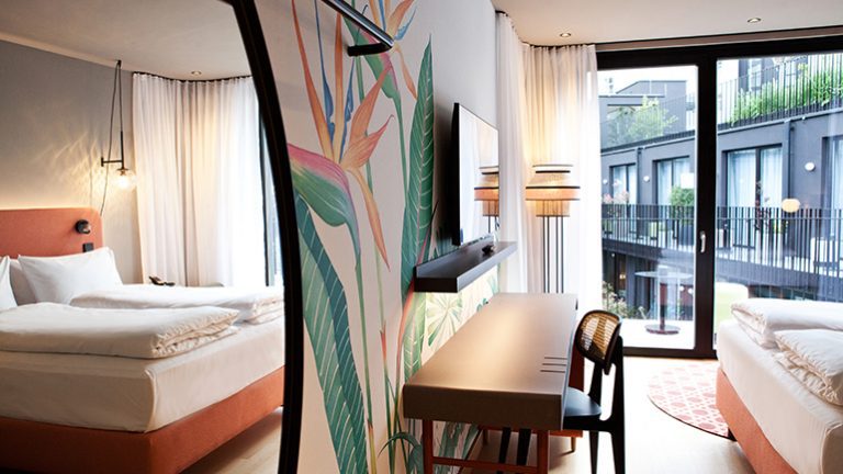 半岛手机端下载维也纳英迪格酒店-纳什马克