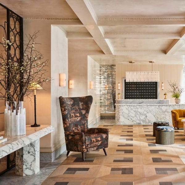 华尔街酒店半岛手机端下载